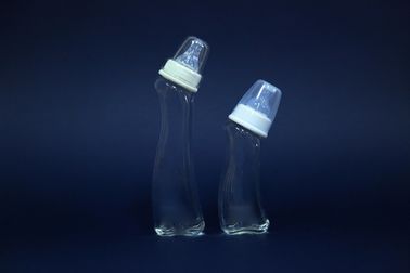 O bebê prematuro esteriliza o bocal de alimentação de vidro engarrafa BPA livre